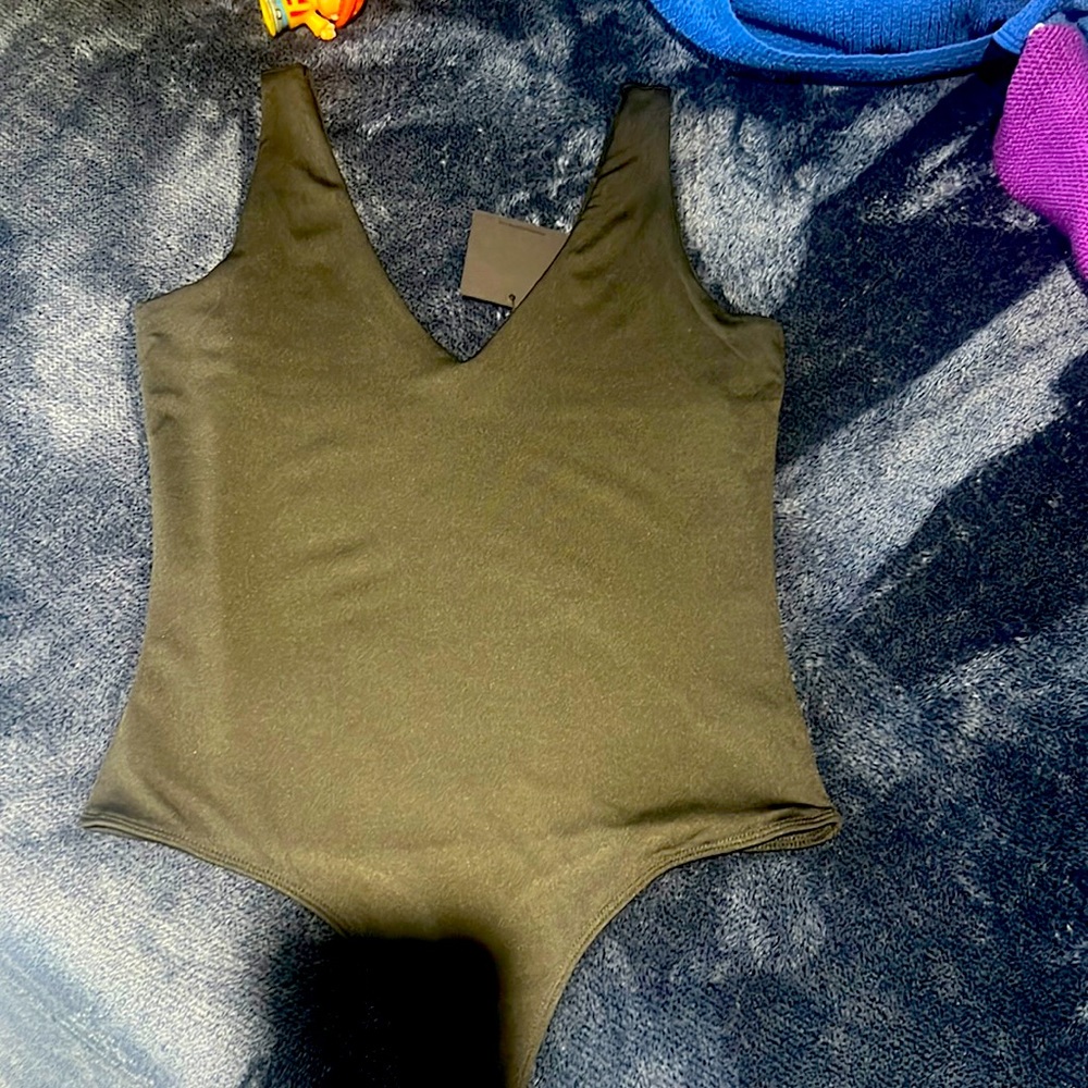 NEW Dress Forum Beige Bodysuit, Size Medium V NECK